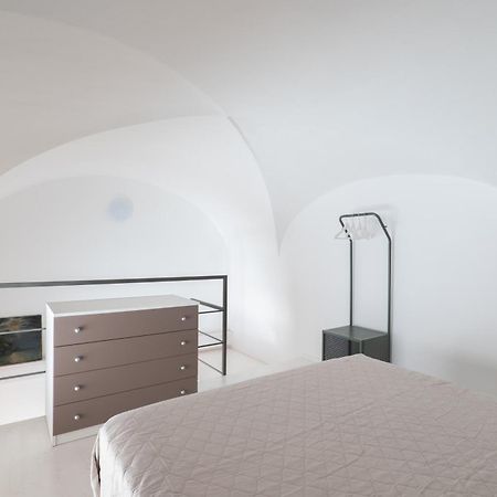 Woodenloft14 Apartment คาตาเนีย ภายนอก รูปภาพ