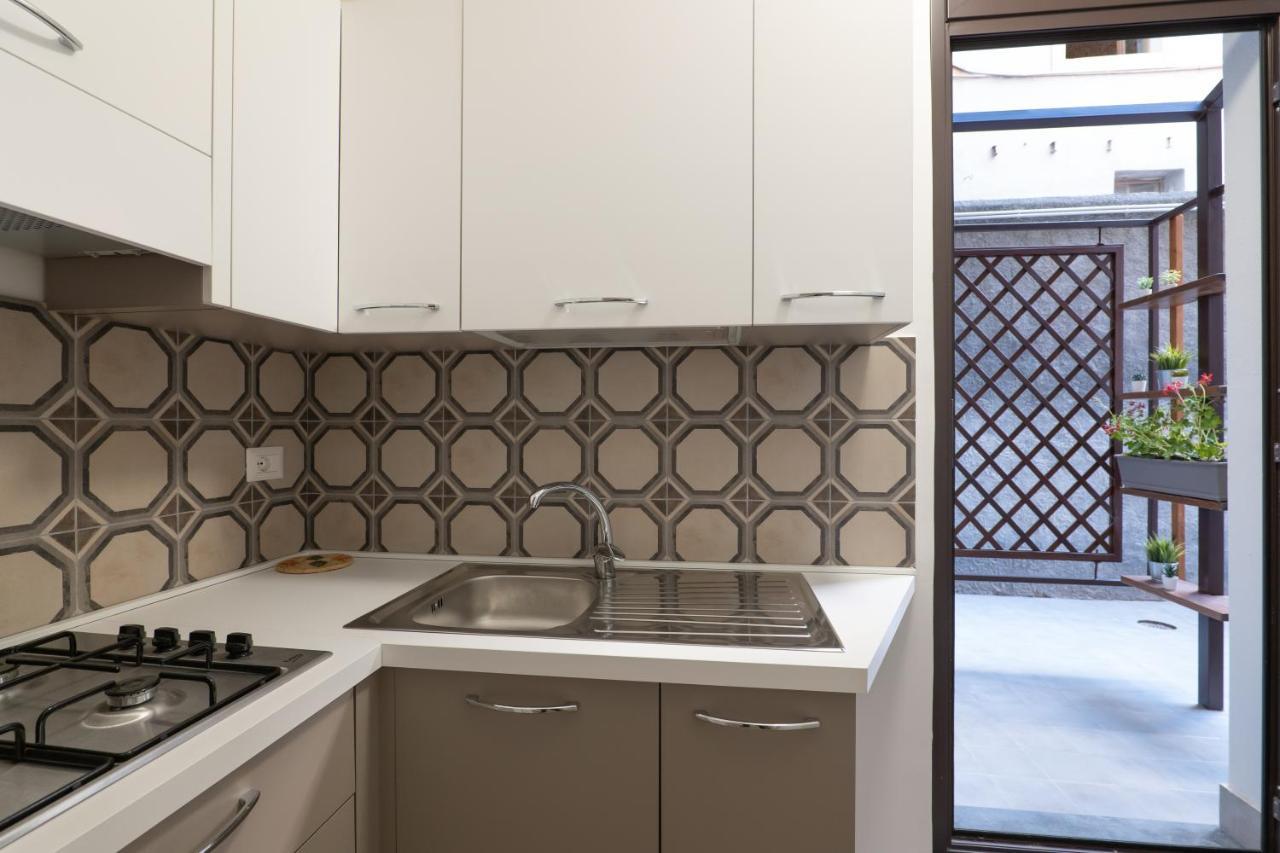 Woodenloft14 Apartment คาตาเนีย ภายนอก รูปภาพ