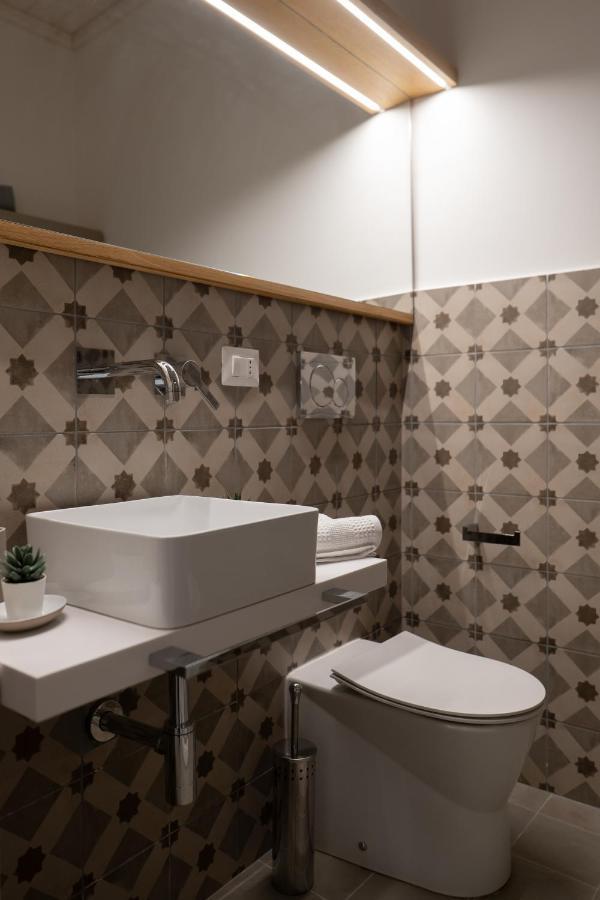 Woodenloft14 Apartment คาตาเนีย ภายนอก รูปภาพ