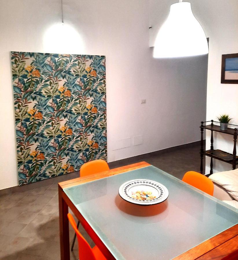 Woodenloft14 Apartment คาตาเนีย ภายนอก รูปภาพ
